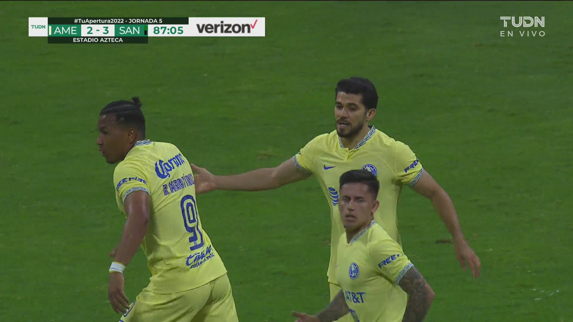 ¡Vaya falla! Hugo Isaac le da vida al América con el autogol y el 23 Deportes Liga MX TUDN