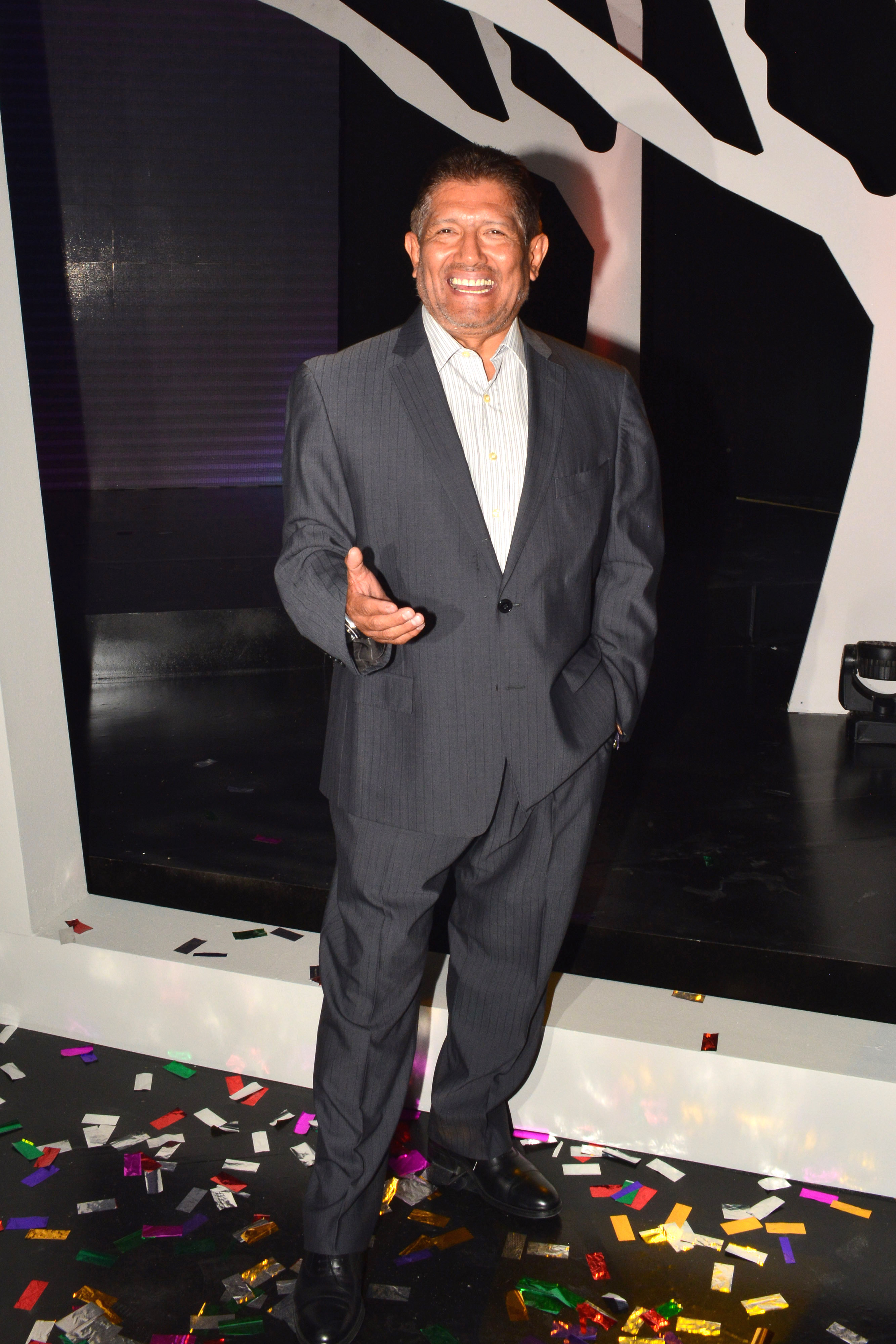 Juan Osorio hará homenaje a Silvia Derbez | Shows Hoy | Univision