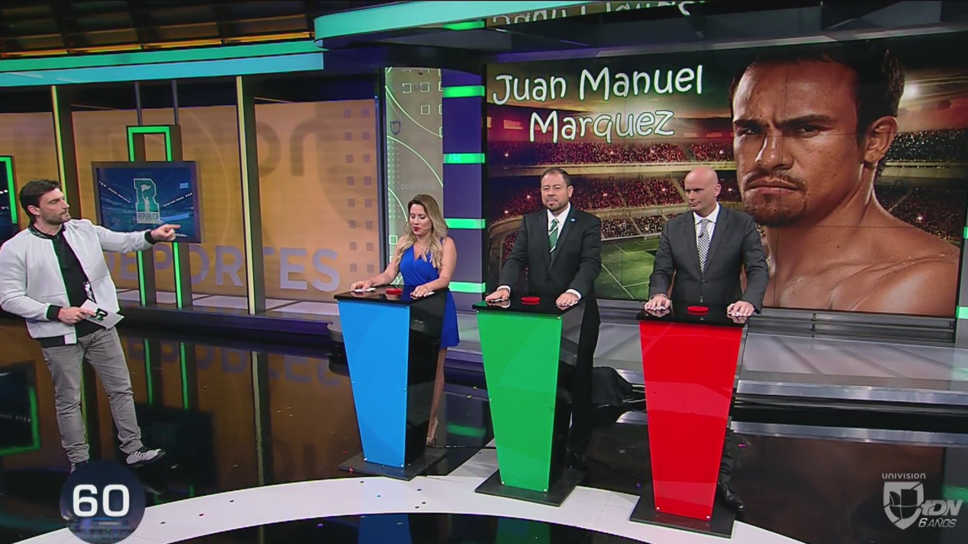 Uno de los baquetones más conocidos de Univisión Deportes aceptó el