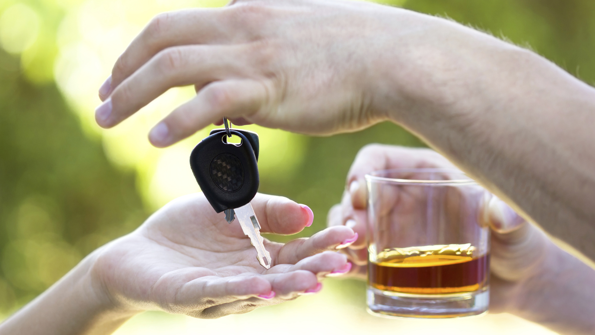 En Estas Fiestas Navidenas Si Tomas No Manejes Estas Son Las Consecuencias Shows Despierta America Univision