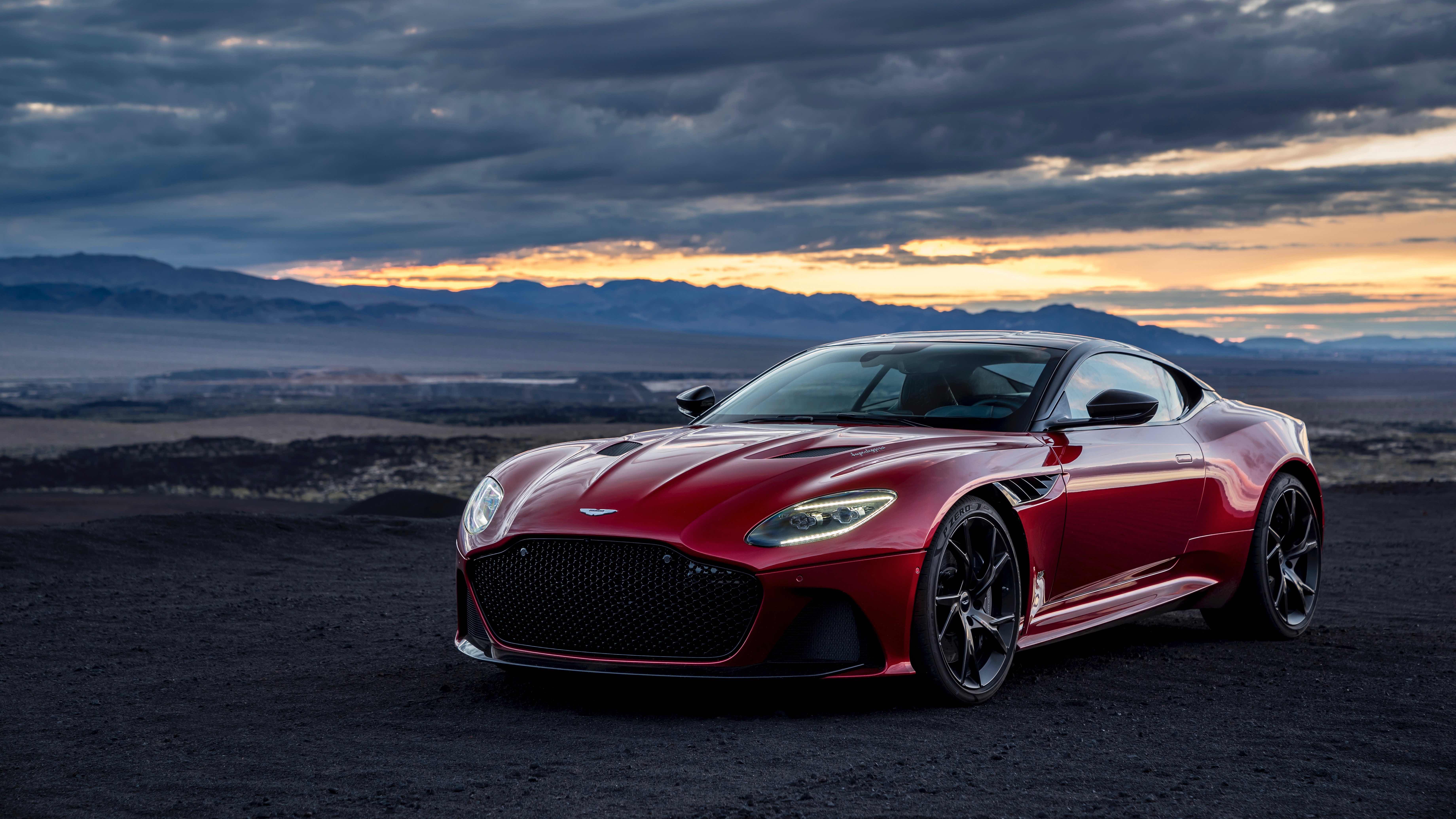 el aston martin dbs superleggera 2019 es un súper gran turismo de
