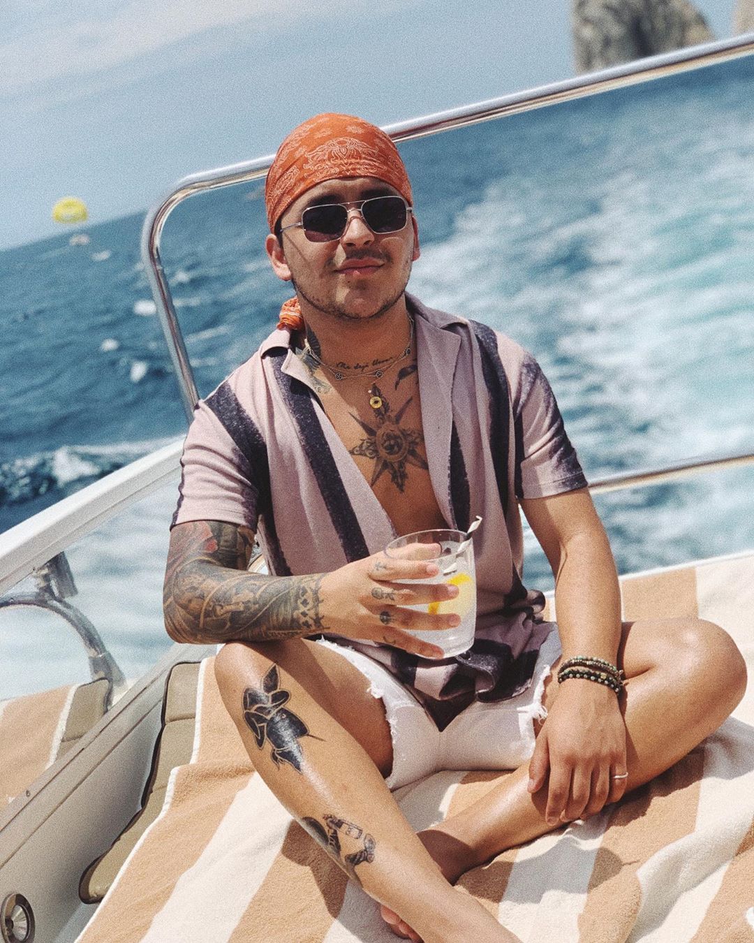 Así disfruta sus vacaciones Christian Nodal | Shows Bandamax Bandanews | Bandamax