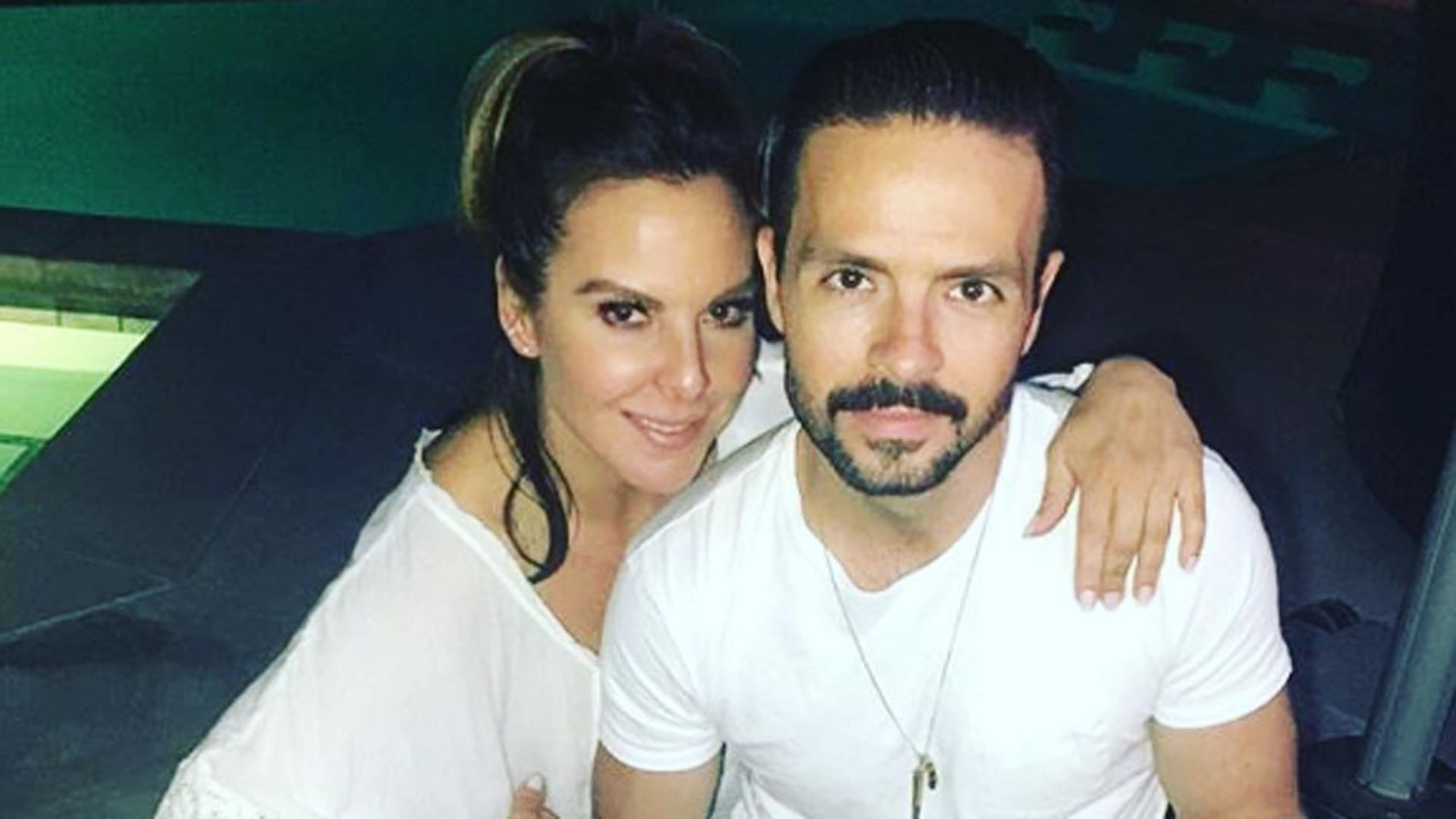 Kate del Castillo le hizo 'honor' a su tequila con sus amigos Shows Despierta América Univision