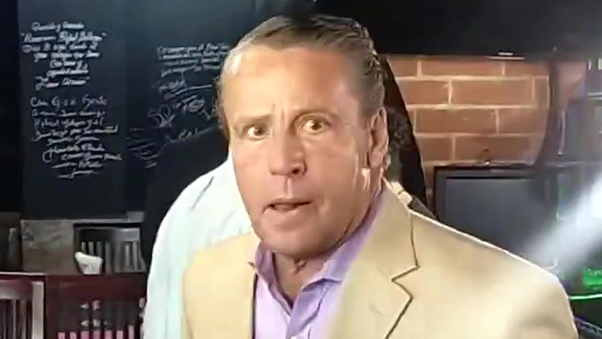 Alfredo Adame responde a Mary Paz Banquells niega ser psicótico Univision Famosos Univision