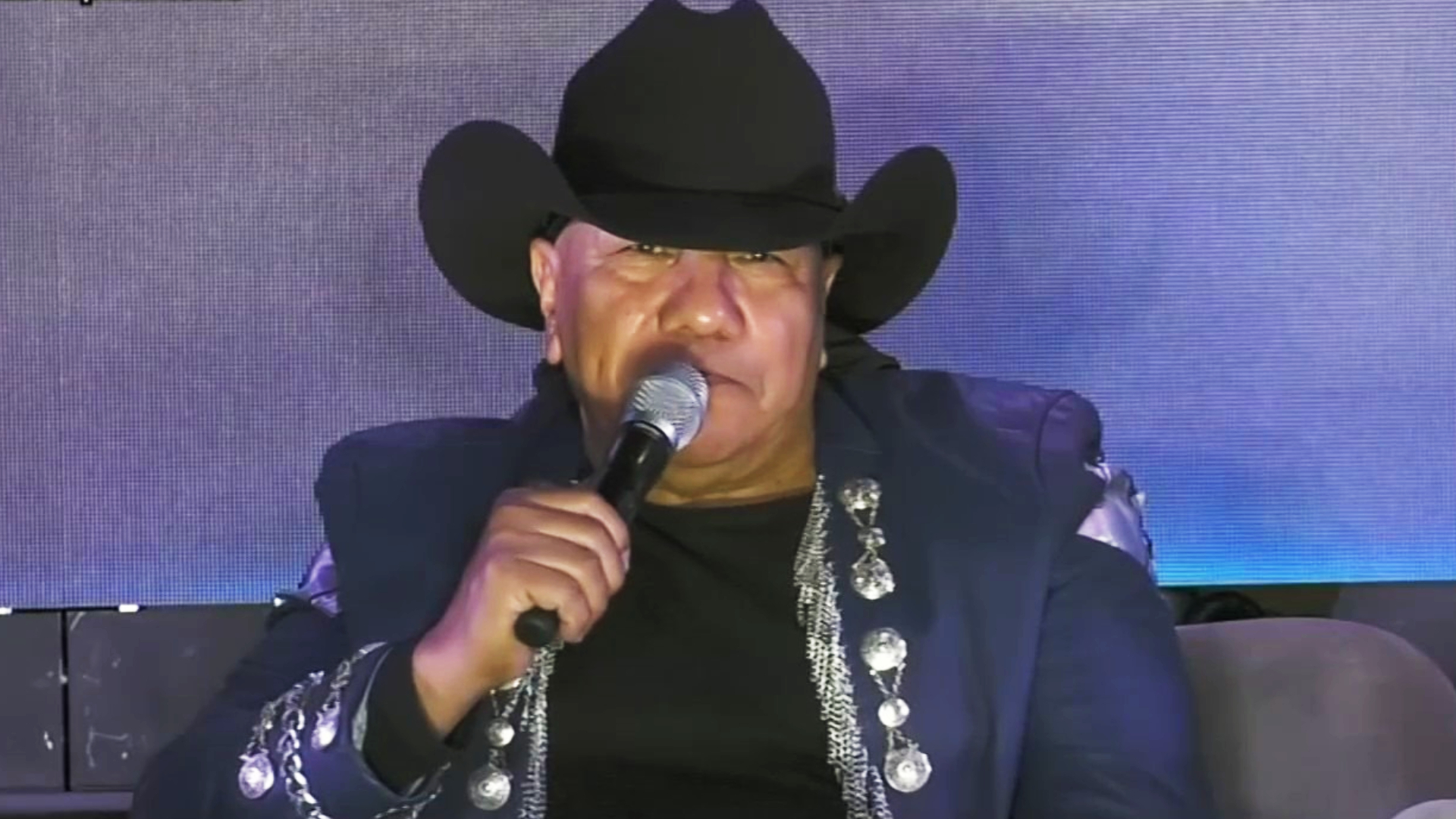 Lupe Esparza responde si se retirará tras más de 45 años de trayectoria