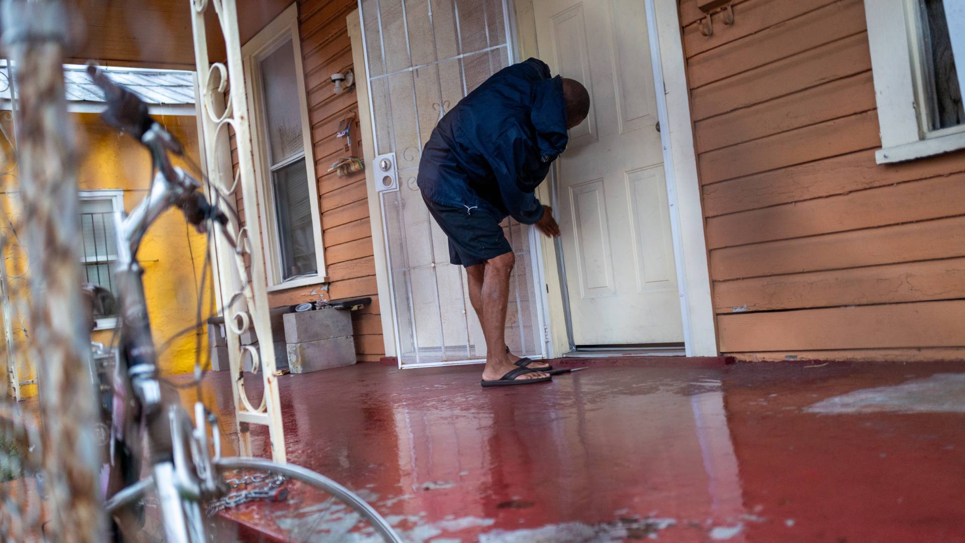 Huracán Milton las razones de quienes decidieron no evacuar y dejar su