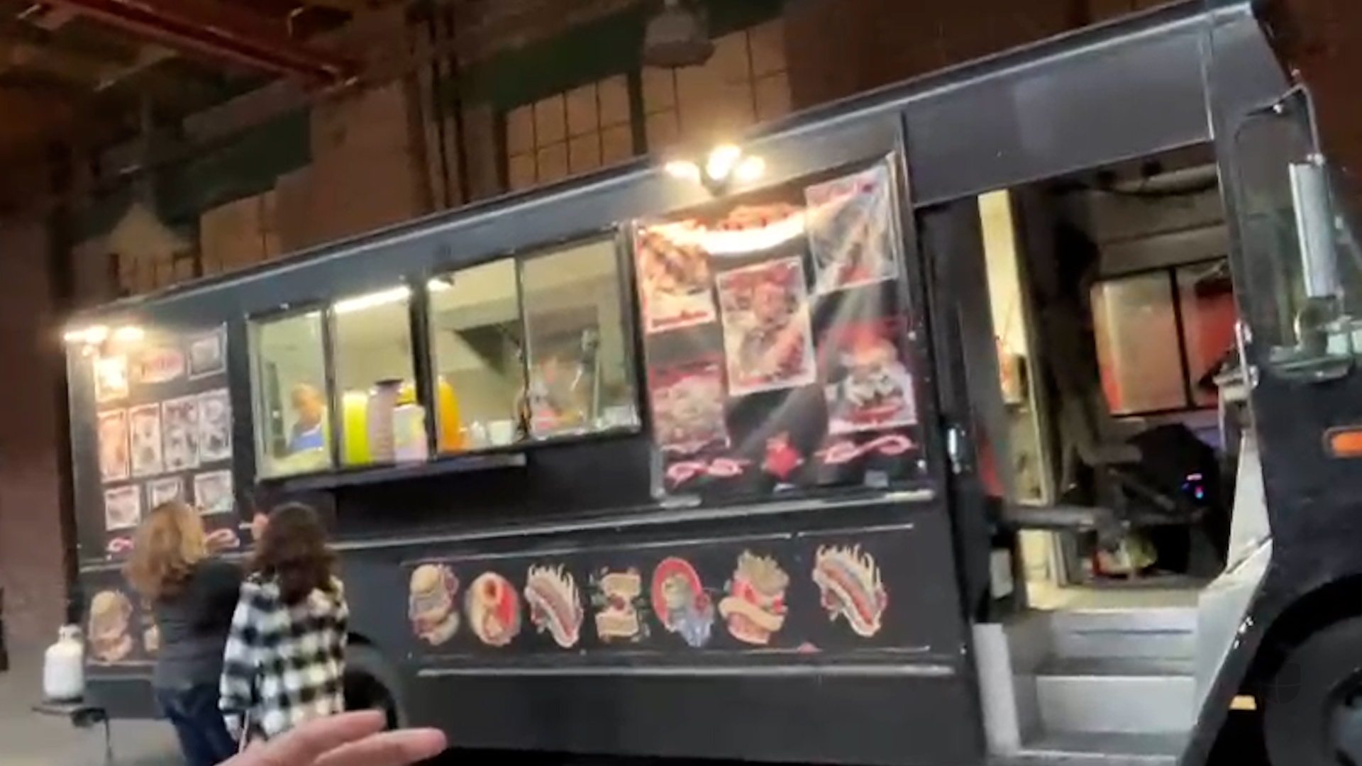 Food Truck de hispanos llega a la sede en donde estará Beto O'Rourke