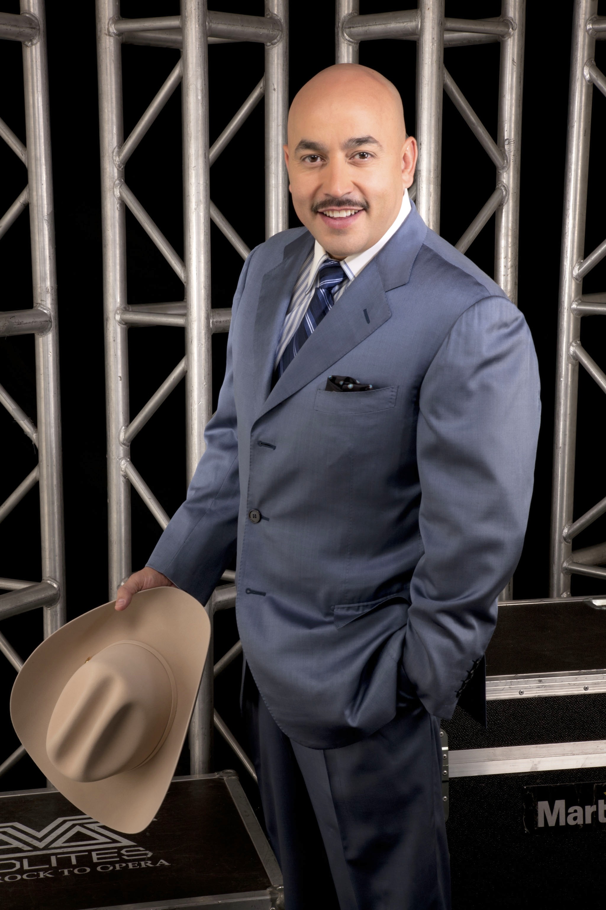 Lupillo Rivera participará en homenaje a Joan Sebastian.