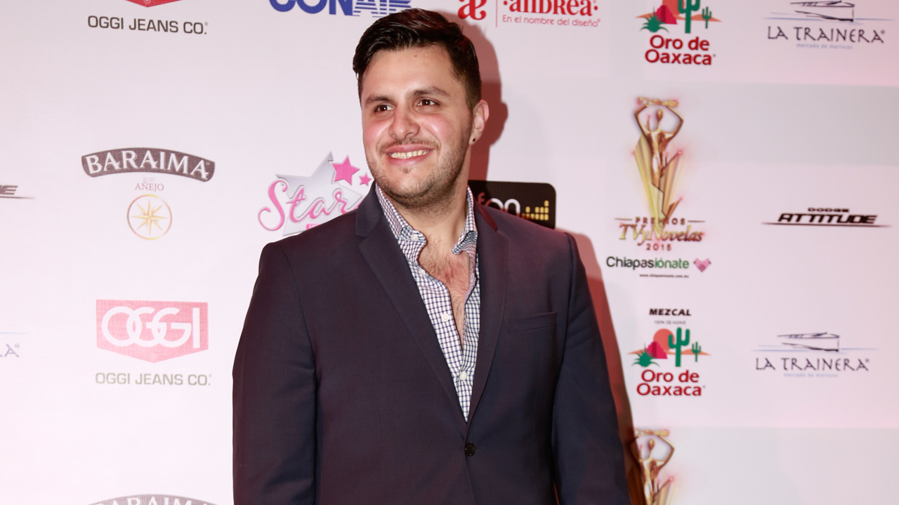 ¡A Paul Stanley le gustan los besos bien dados! Premios TV y Novelas