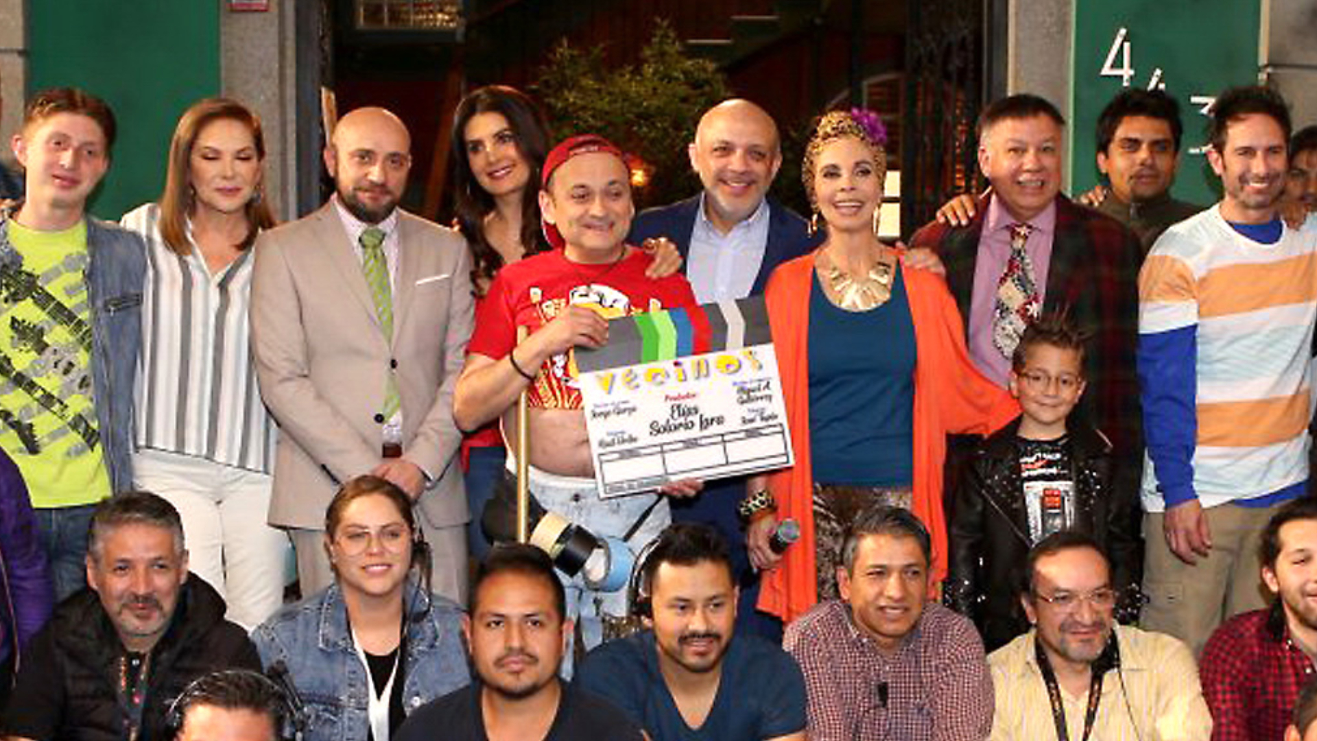 The Cast of Neighbors is back in PNTHI