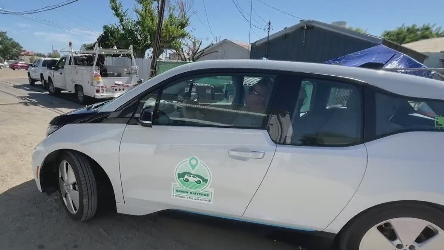 Huron, California, pone al servicio de la comunidad una flota de autos