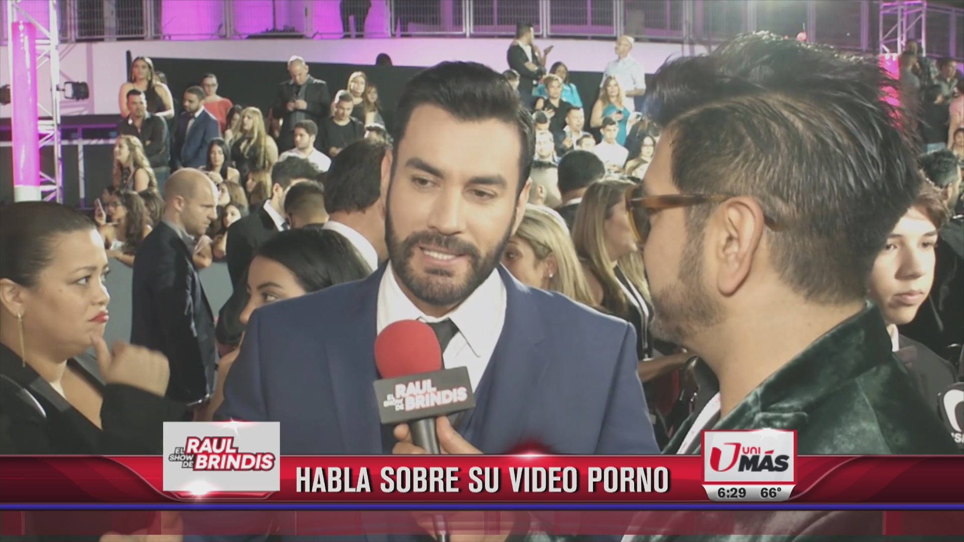 David Zepeda bromea sobre el escándalo de su video porno | Premio Lo  Nuestro | Univision