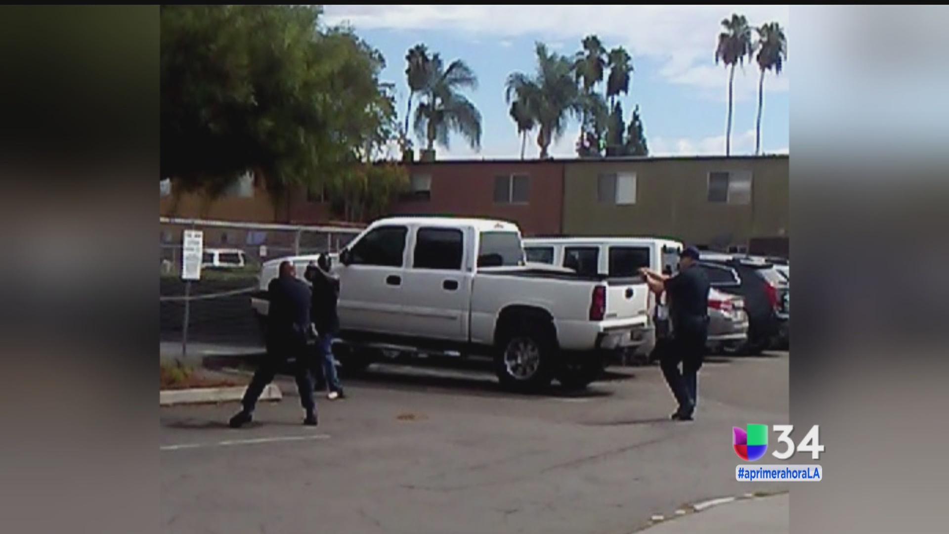 Hombre muere a manos de la Policía en El Cajón Video Univision 34