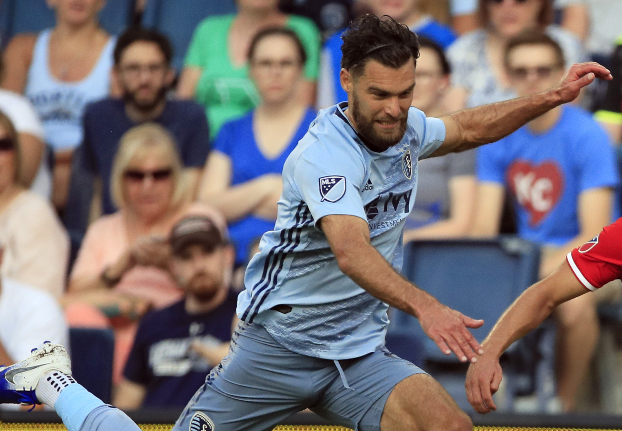 Alan Pulido afirma que Zusi le confesó que tiene un viaje pendiente a