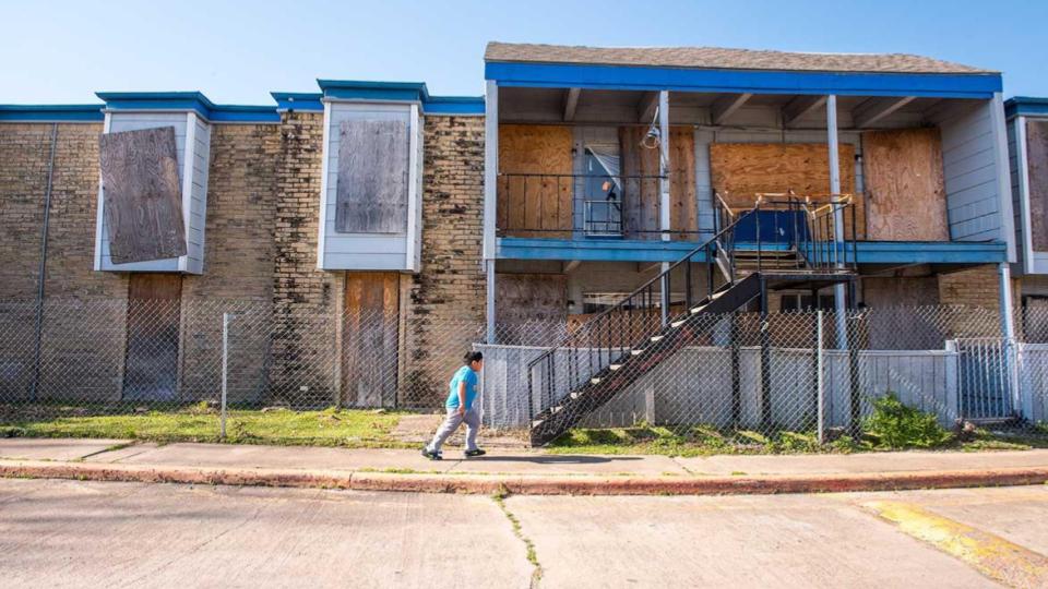 Epidemia de departamentos peligrosos en Houston afecta con más fuerza a