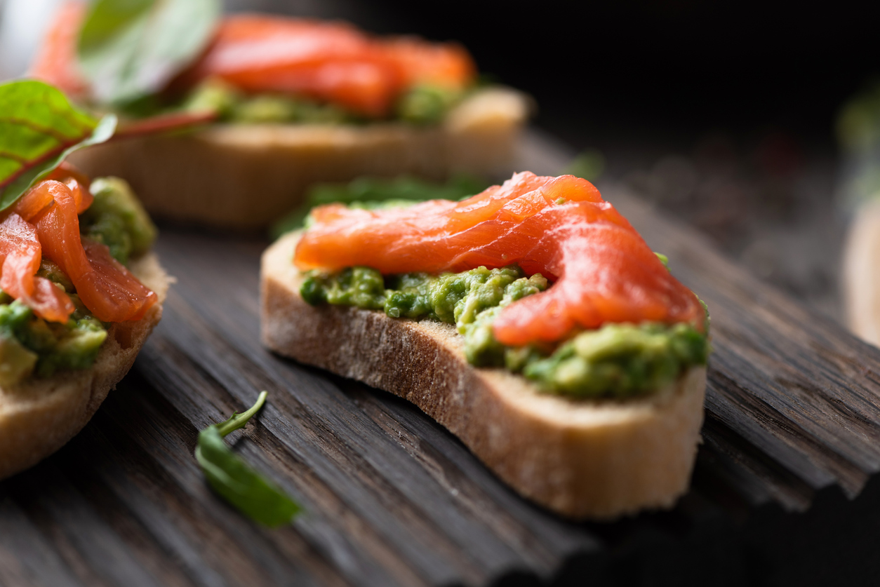 Tartine De Aguacate Y Salmón Ahumado Reto 28 Noticias Univision Reto 28 Univision<script async src=