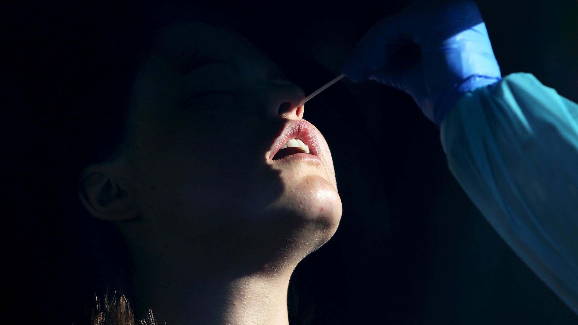 ¿Crees en las teorías conspirativas sobre el coronavirus? Esto es lo