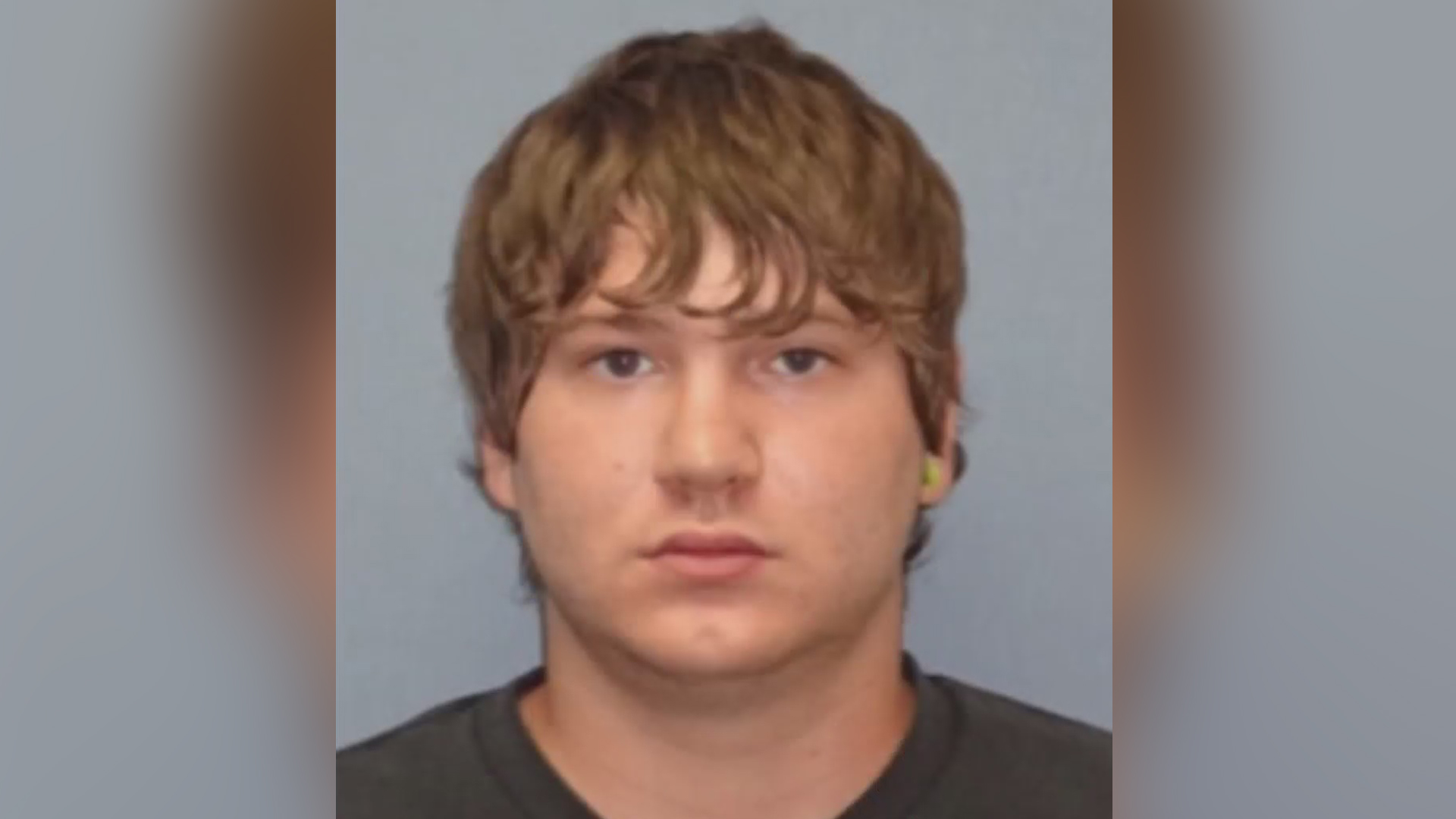 Arrestan a un joven que planeaba hacer estallar una bomba en un banco de Oklahoma Shows Primer