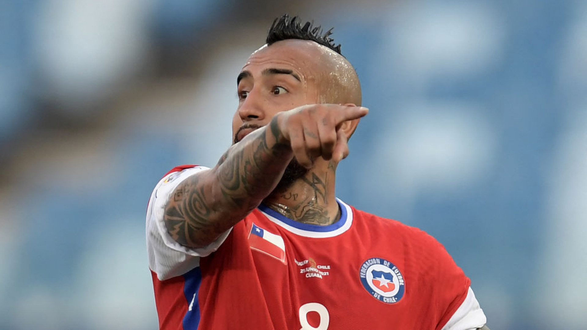 Bam Bam' Zamorano bromea con oferta de América a Vidal.