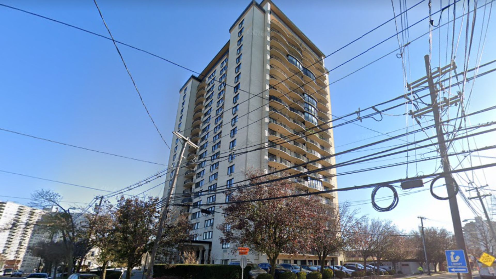 Tragedia en Nueva Jersey Niño de 7 años muere tras caer de edificio