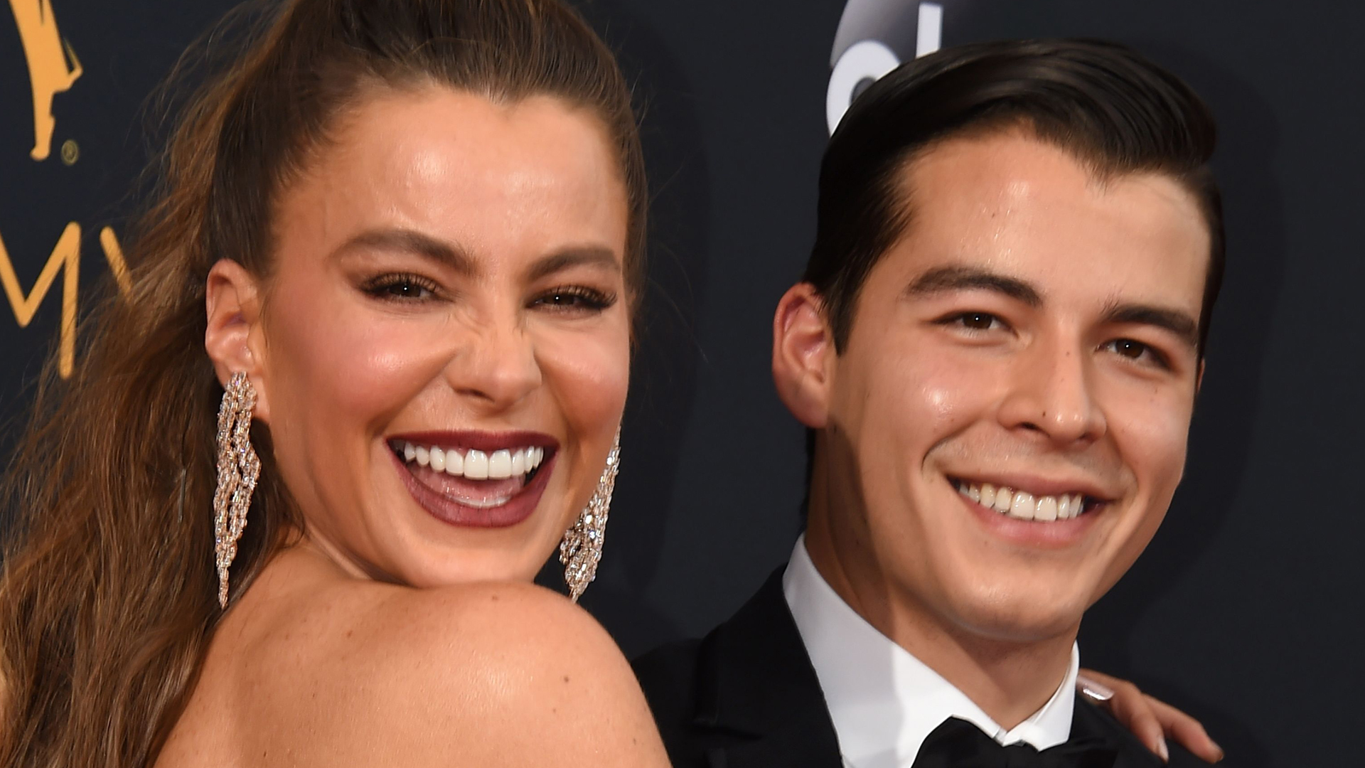 el hijo de sofia vergara ya es director de cine  planes tiene