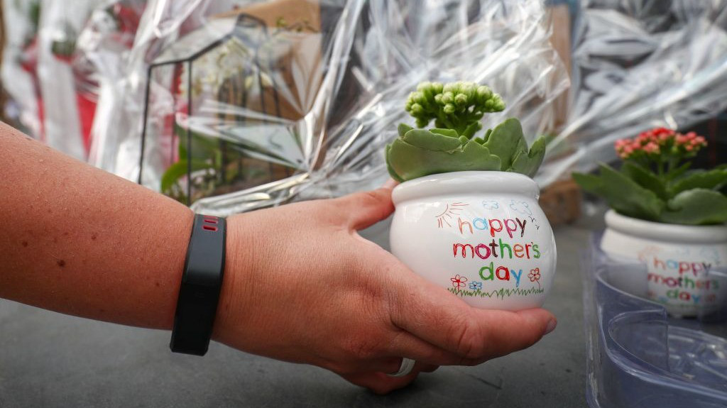 El Día de la Madre se ve afectado por la inflación Shows Noticiero