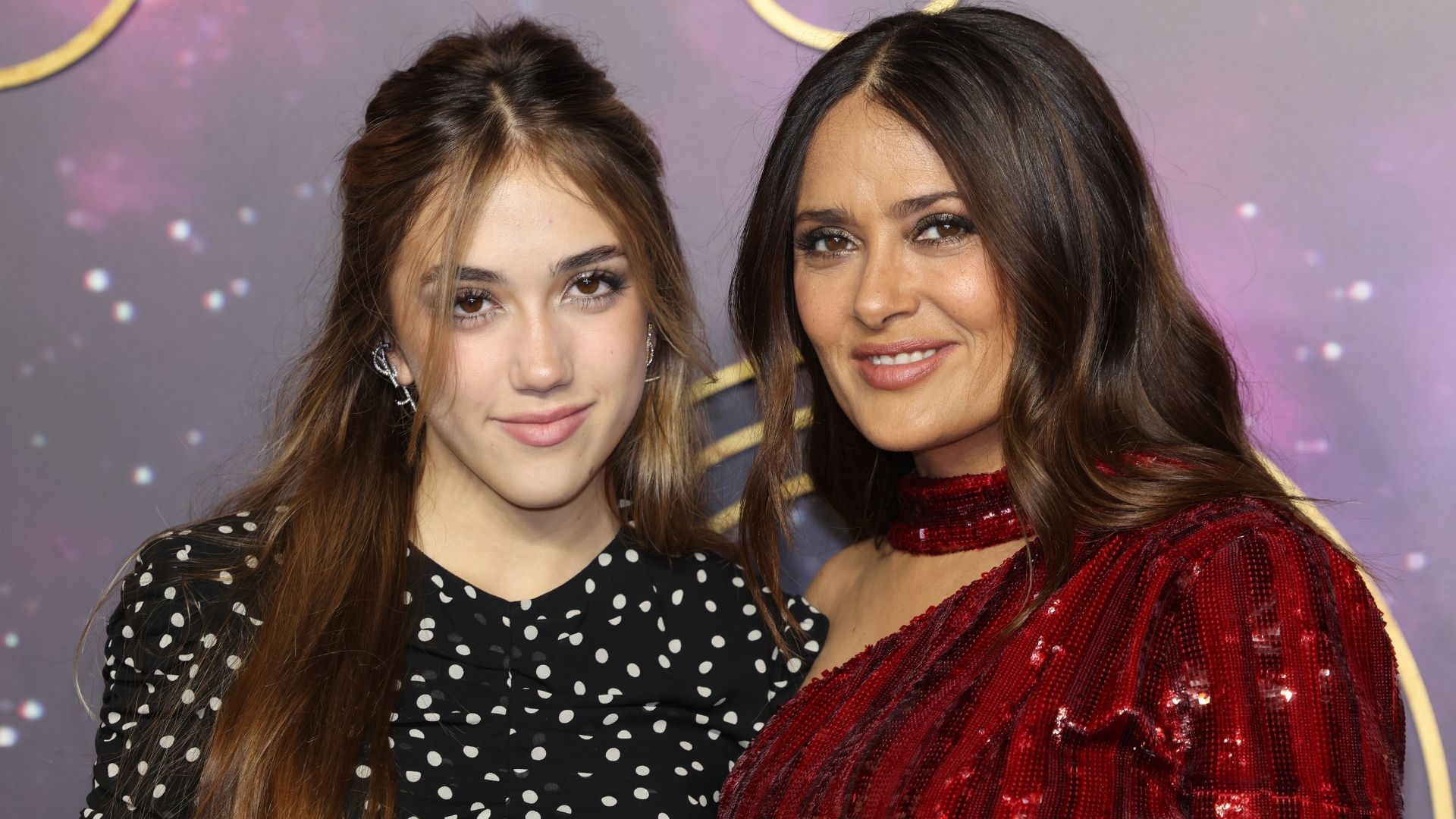 Salma Hayek y su hija Valentina Paloma Pinault posaron juntas para la revista 