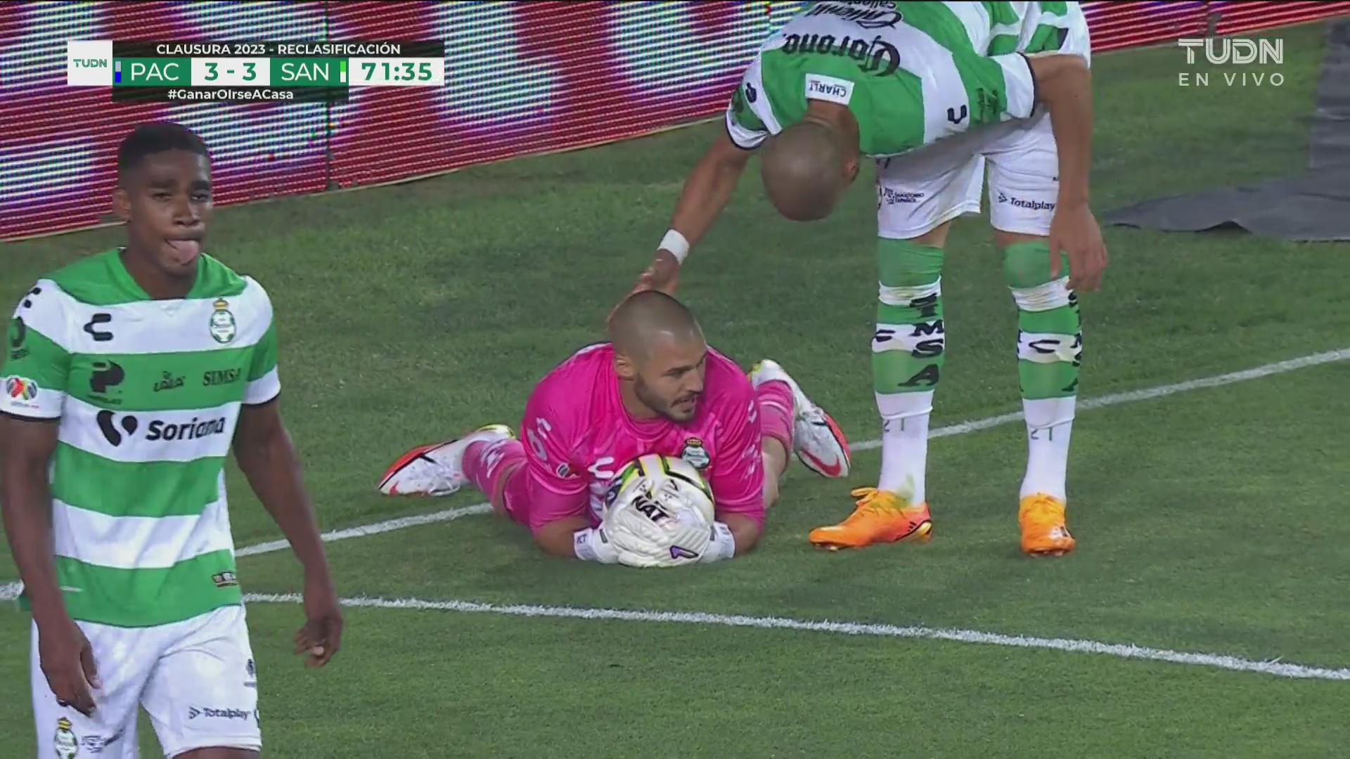 Gibrán Lajud se viste de héroe para el Santos TUDN Liga MX TUDN