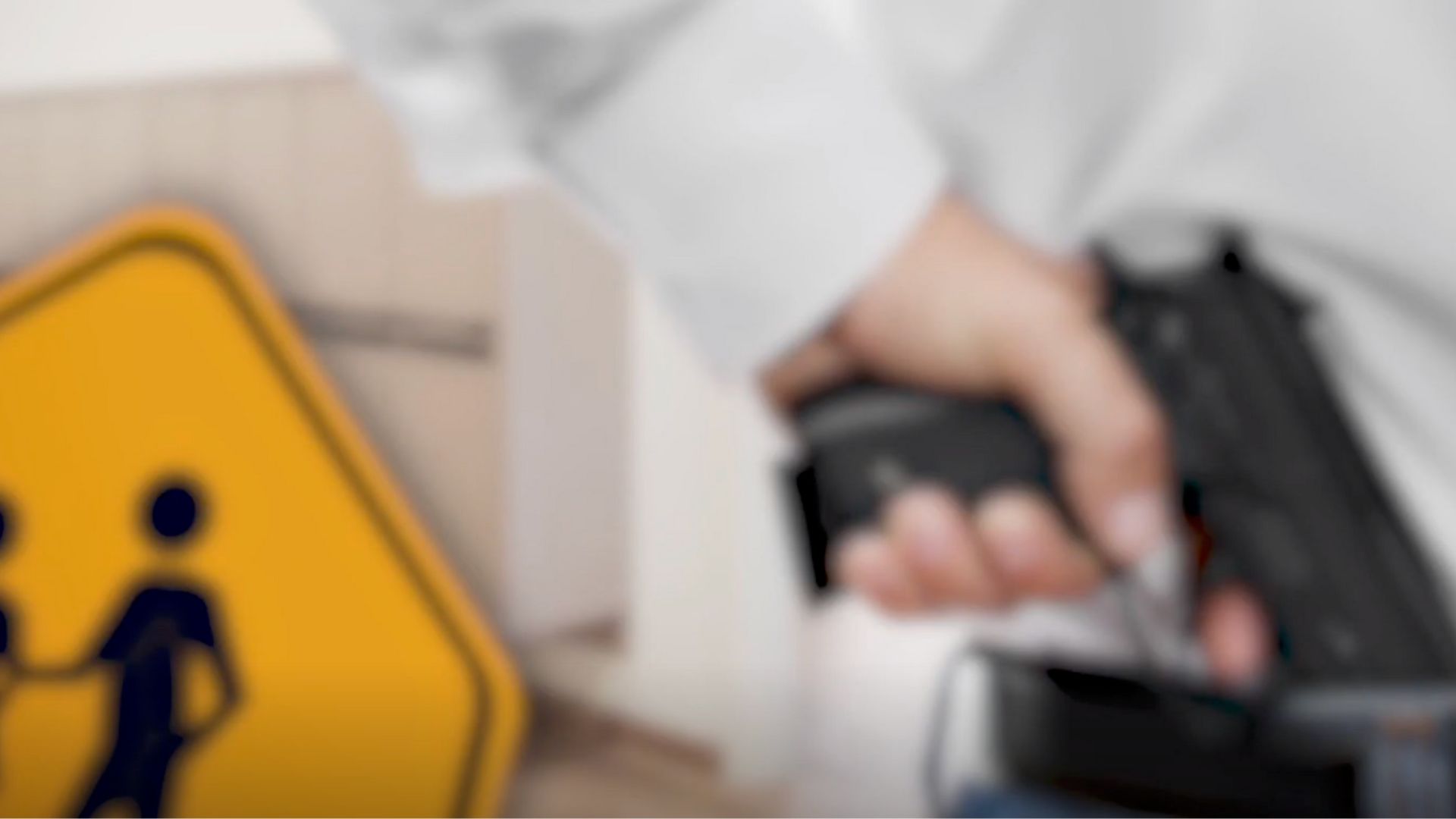 LeyHB3 sobre oficiales armados en las escuelas de Texas no la pueden