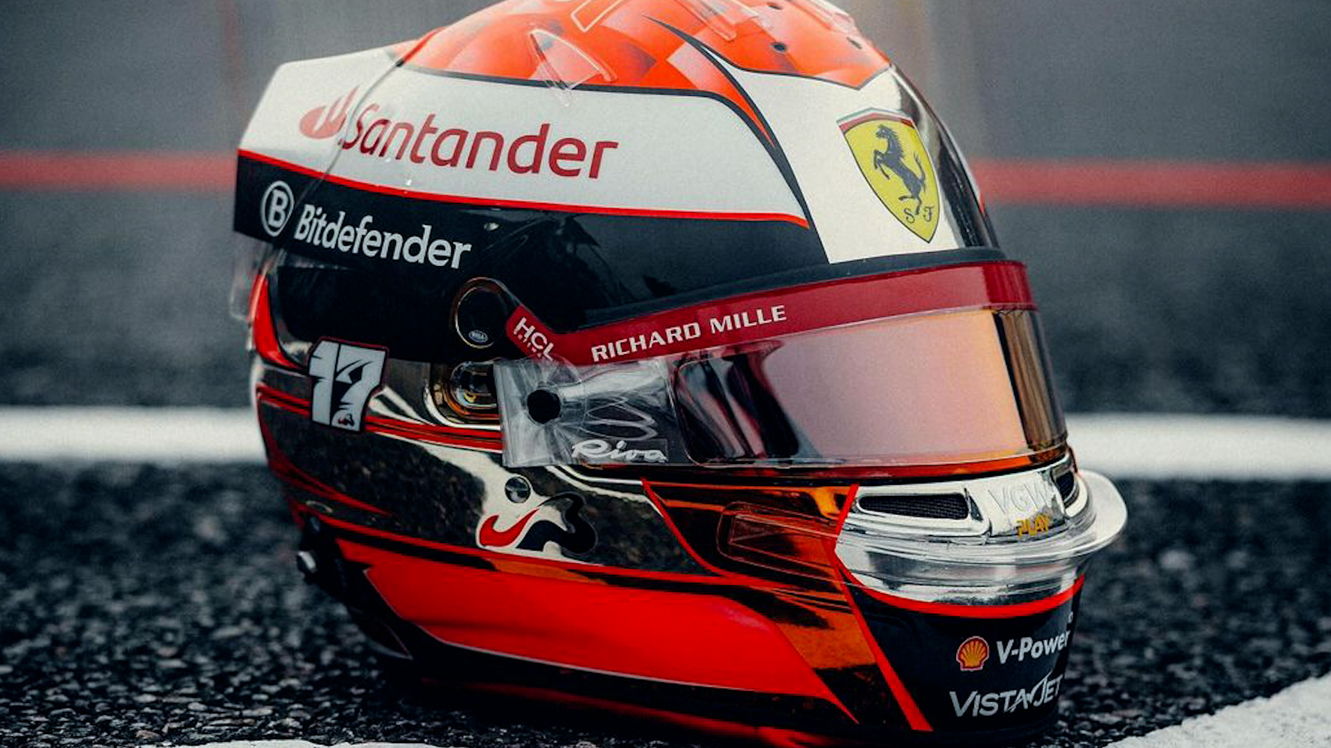 Leclerc usara casco en Japon en homenaje a Jules Bianchi