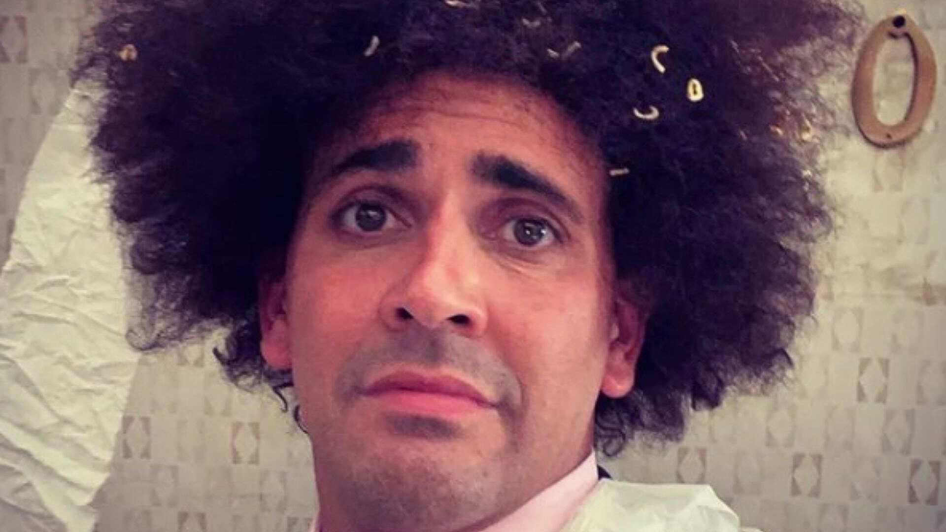 Ricardo Margaleff hace graciosa imitación de The Weeknd al ritmo de