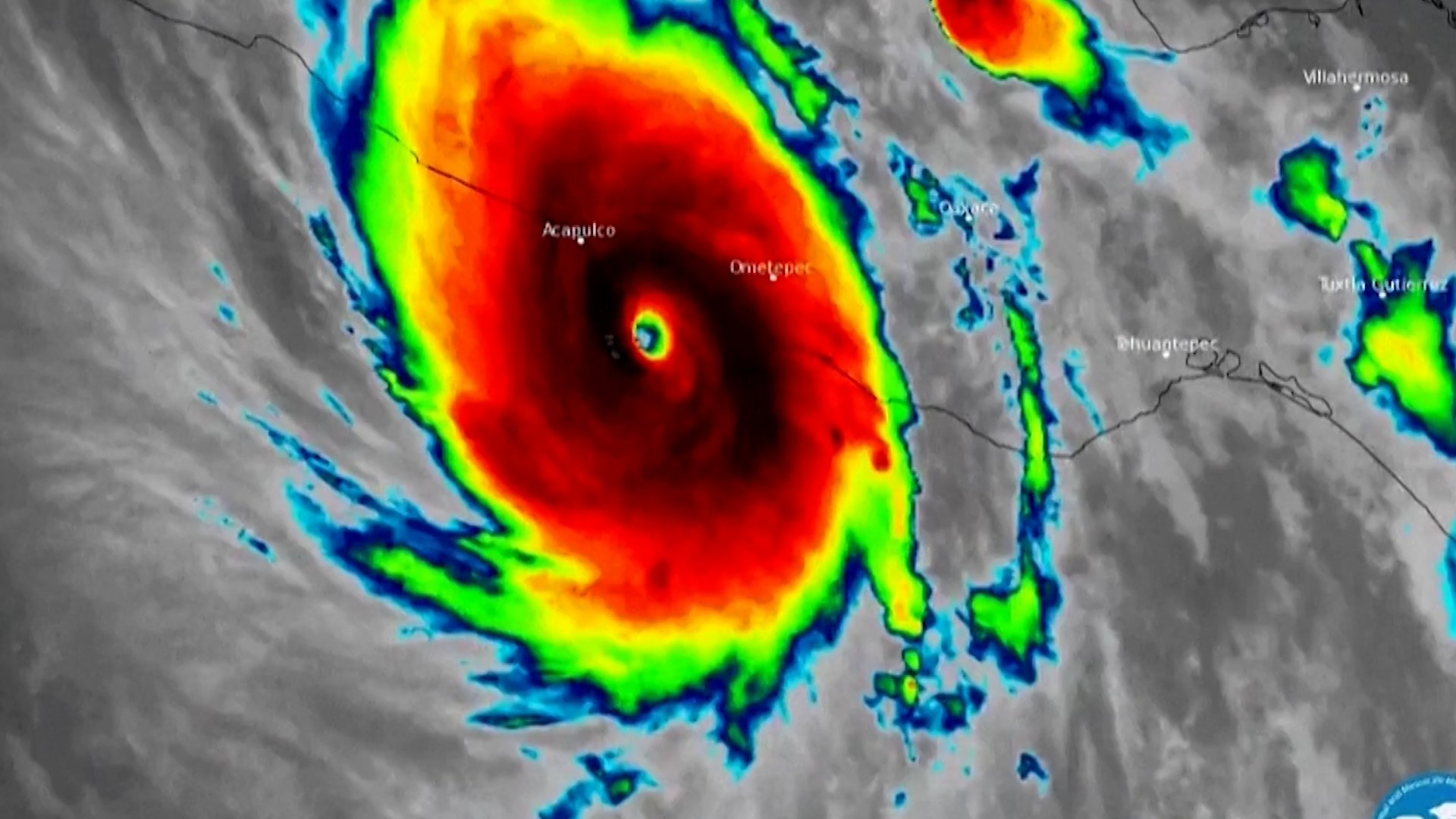 ¿Por qué se fortalecen tan rápido ahora los huracanes? Una experta te