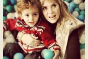 Erika Buenfil y su hijo Nicolás