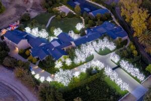 Algunos usuarios en redes sociales dicen que la luz generada es excesiva.