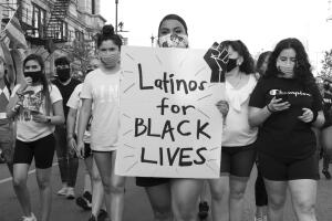 Mujeres - Marchando.jpg