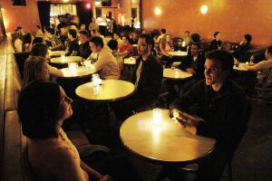 Citas románticas en un restaurante