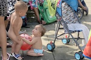 Niños en la caravana