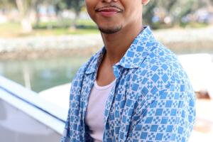 Rhenzy Feliz es Victor Aguilar en en elenco de El Pinguino