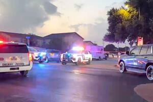 niño muere hermanos baleados vecino crisis mental condado bexar san antonio texas