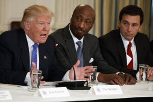  Kenneth Frazier