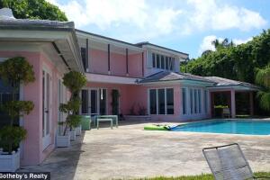 Buscarán 'caletas' en antigua mansión de Pablo Escobar en Miami Beach