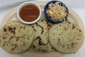 PUPUSAS/PUPUSASHOUSTON3.jpg