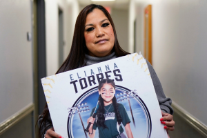 Eliahna-Torres-Sandra-Uvalde-demanda-fabricante-armas