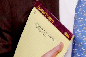 "5,000 soldados a Colombia": la anotación del asesor de Trump sigue generando este martes interpretaciones.