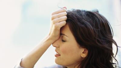 Por Que Nos Duele La Cabeza Despues De Llorar Estilo De Vida Bienestar Univision Por Que Nos Duele La Cabeza Despues De Llorar Estilo De Vida Bienestar Univision