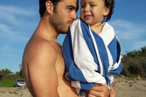 papas famosos con hijos