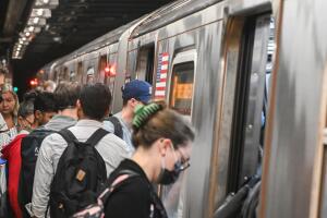 Autoridades discuten sobre seguridad en el metro de NY