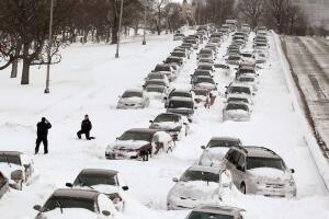 Major Blizzard Roars Through Chicago Area
