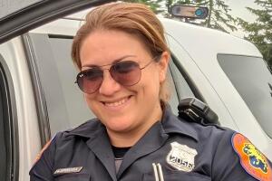 Acusan formalmente a conductor por muerte de oficial Patricia Espinosa en Long Island.