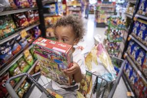 Feeding Food Deserts